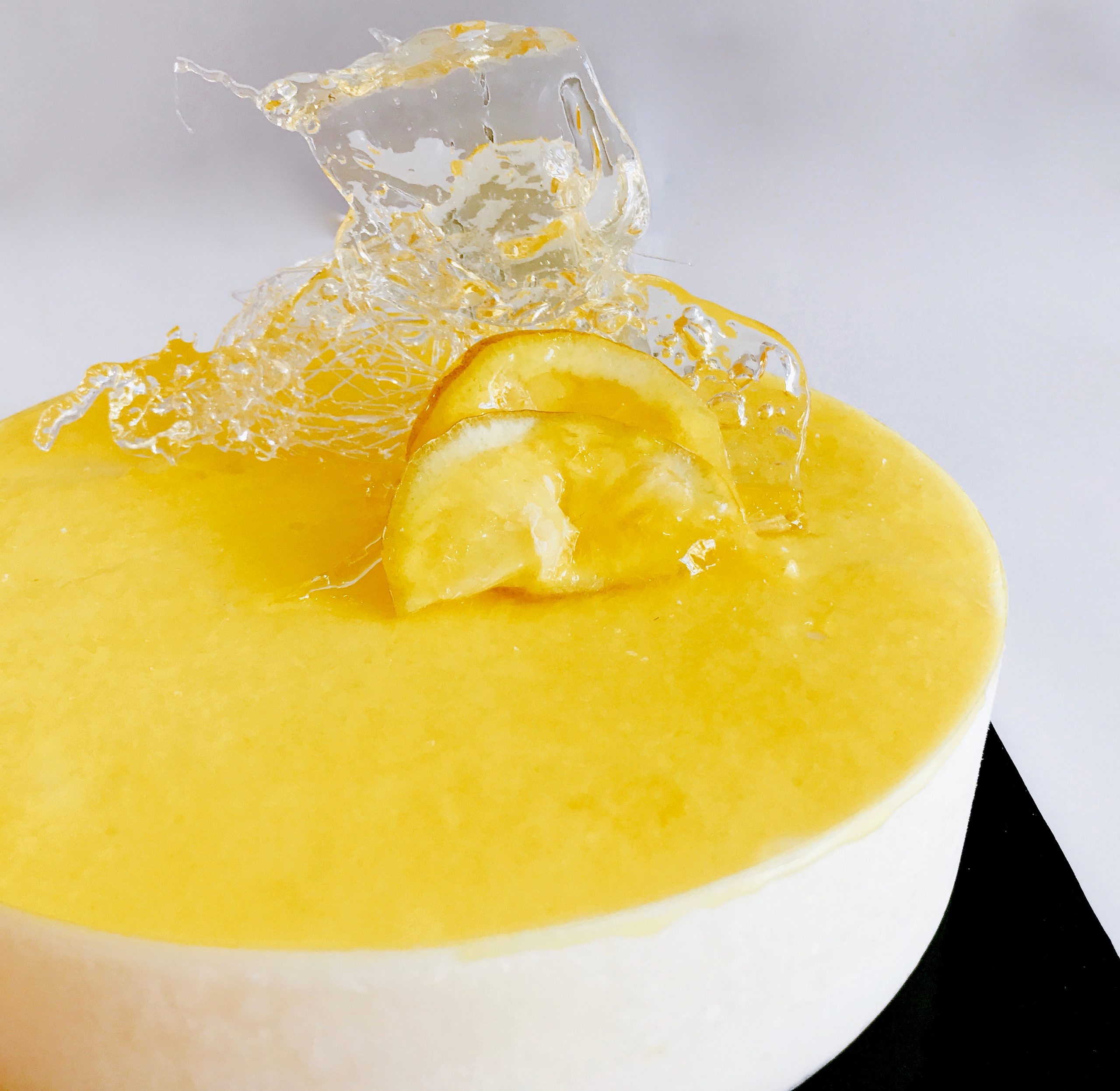 Torta mousse al limone di Cartabianca